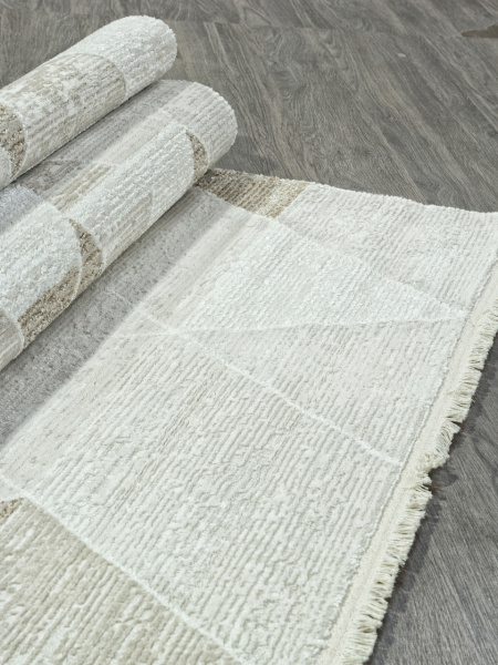 Ковер RUBI 26224C L.BEIGE / CREAM