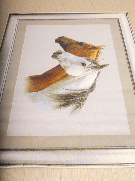 Ковер Hunnu  сувенирный 6S1186 82 лошади головы